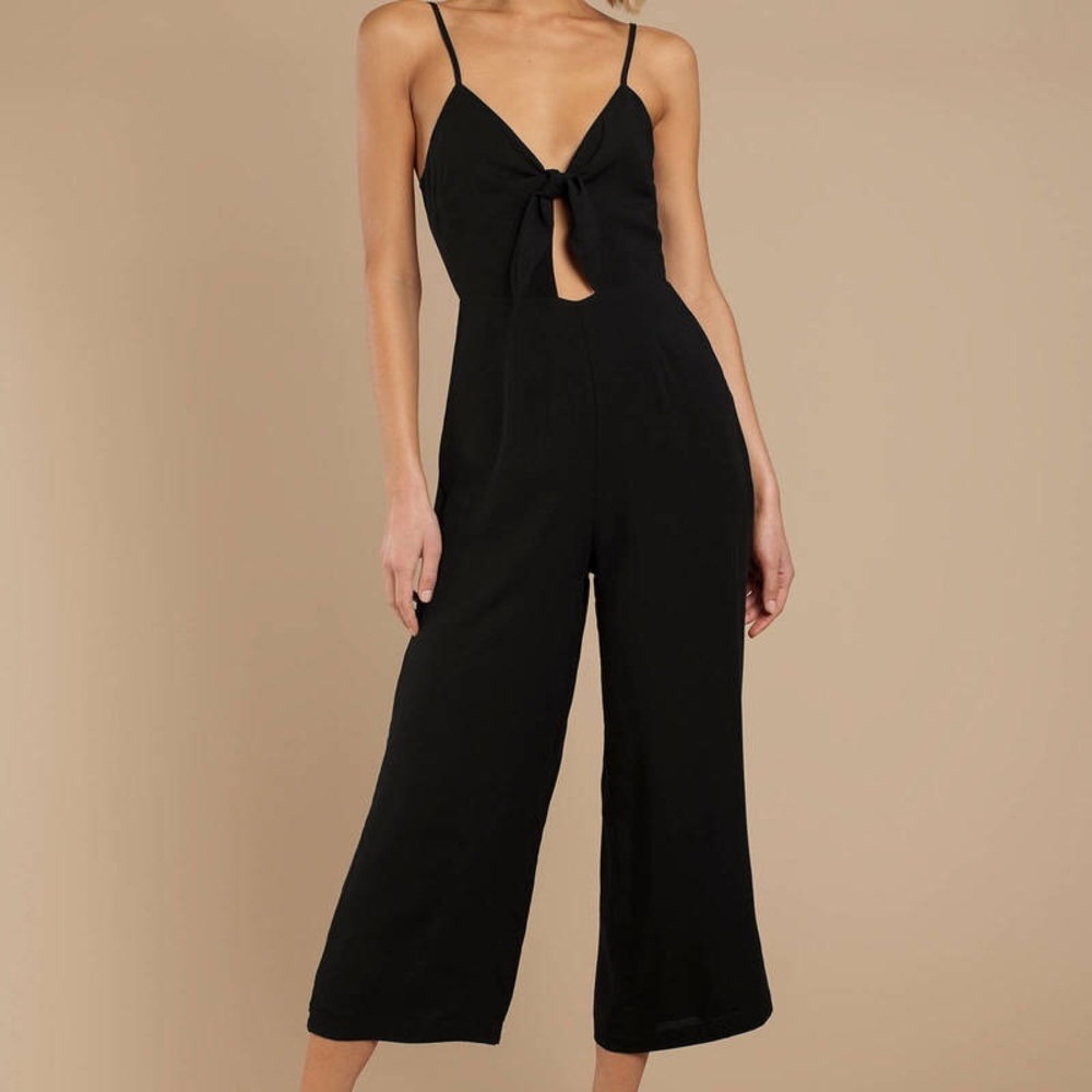 Blck tie in front jumpsuit